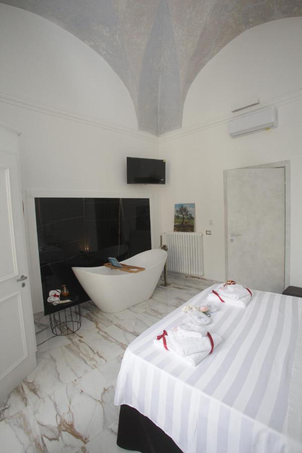 Bed and Breakfast La Dimora Di Re Idomeneo Lecce Zewnętrze zdjęcie