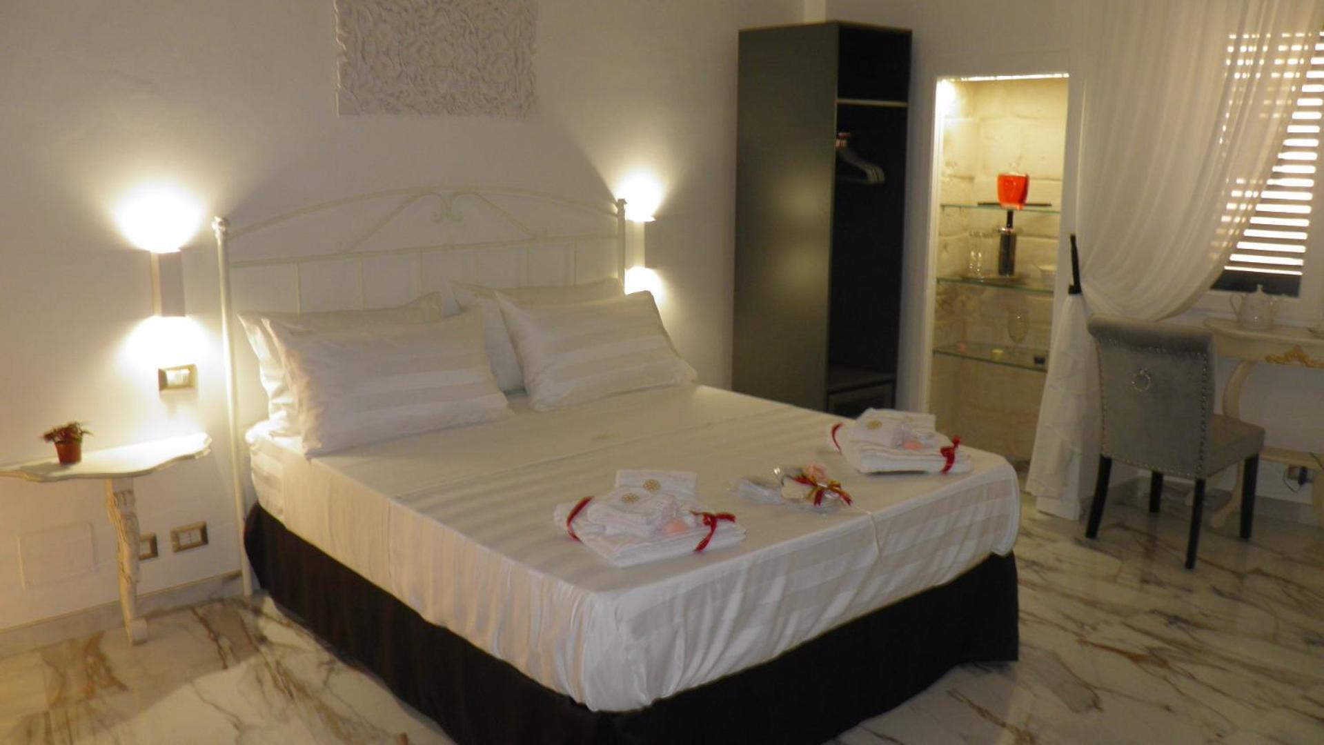Bed and Breakfast La Dimora Di Re Idomeneo Lecce Zewnętrze zdjęcie